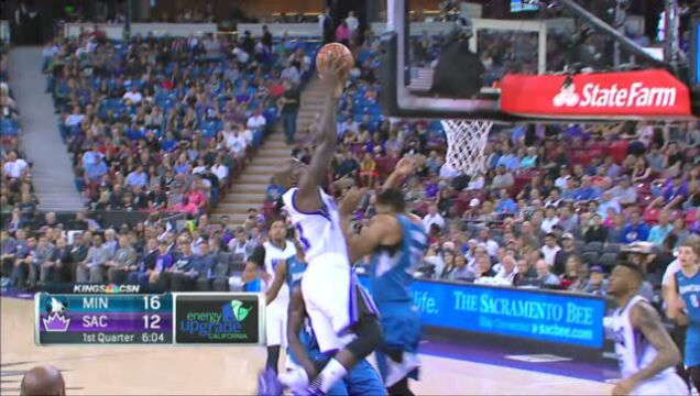 篮下惊雷炸响！盖耶切入补扣 单臂隔防演绎暴力美学